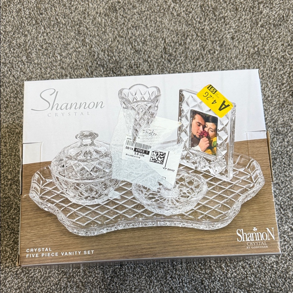 Shannon Crystal Vanity Set - Elegant Clear Design